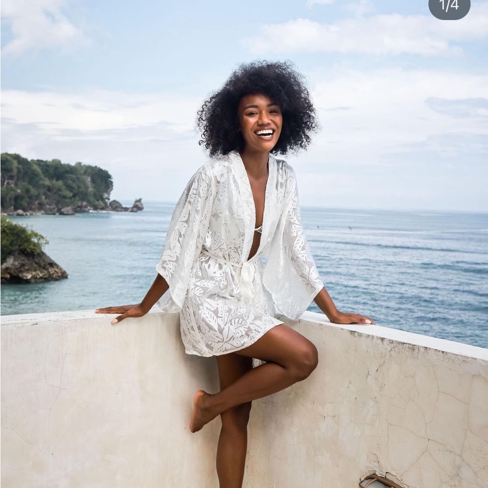 Kenny Flowers white lace kimono